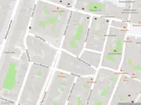 Brandweer met gepaste spoed naar de Jacobstraat in Haarlem vanwege een liftopsluiting