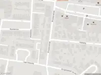 Brandweer met grote spoed naar de Schoolstraat in Beek en Donk vanwege afhijsen patient