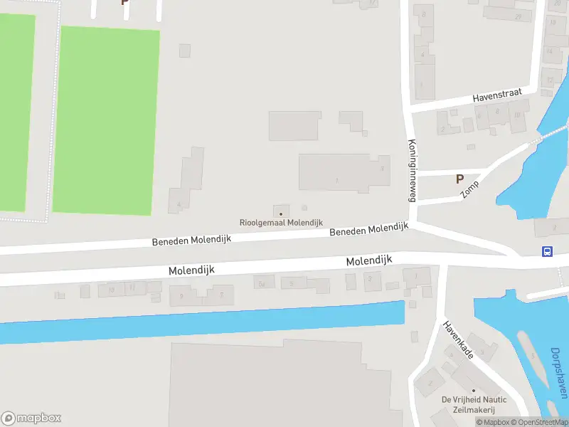 Ambulance met gepaste spoed naar de Beneden Molendijk in Numansdorp