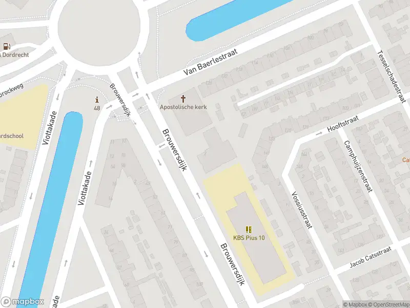 Ambulance met grote spoed naar de Brouwersdijk in Dordrecht