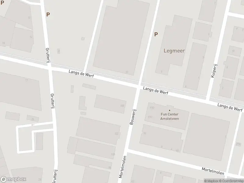 Ambulance met grote spoed naar de Langs de Werf in Amstelveen