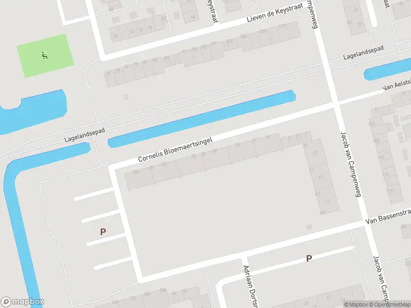 Ambulance met gepaste spoed naar de Cornelis Bloemaertsingel in Rotterdam