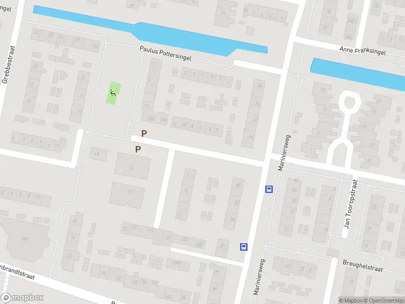 Ambulance met grote spoed naar de Van Goyenstraat in Oud-Beijerland