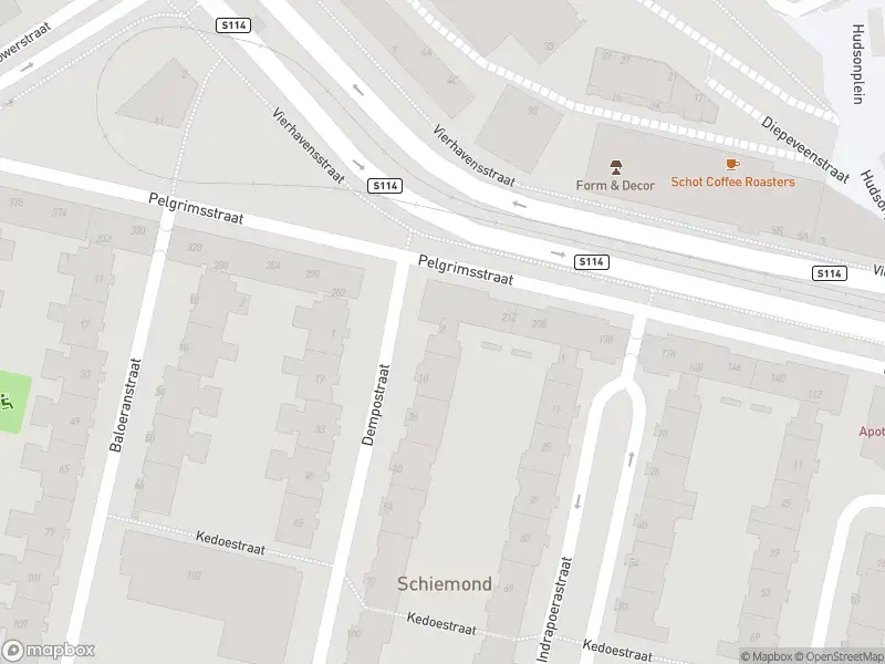 Ambulance met grote spoed naar de Dempostraat in Rotterdam