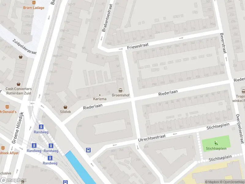 Ambulance met grote spoed naar de Hollandsestraat in Rotterdam