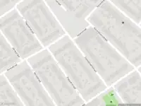 Brandweer met gepaste spoed naar de Floraweg in Nijmegen