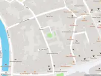 Politie met grote spoed naar de Astraat in Groningen vanwege ongeval met letsel