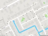 Ambulance met grote spoed naar de Binnenpolder in Zwaag