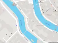 Ambulance met grote spoed naar de Westvest in Schiedam