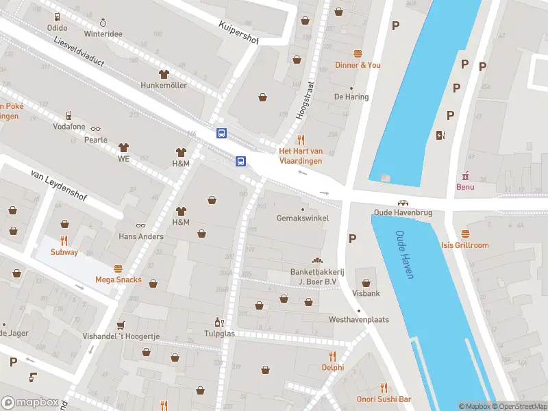 Ambulance met gepaste spoed naar de Visbankflat in Vlaardingen