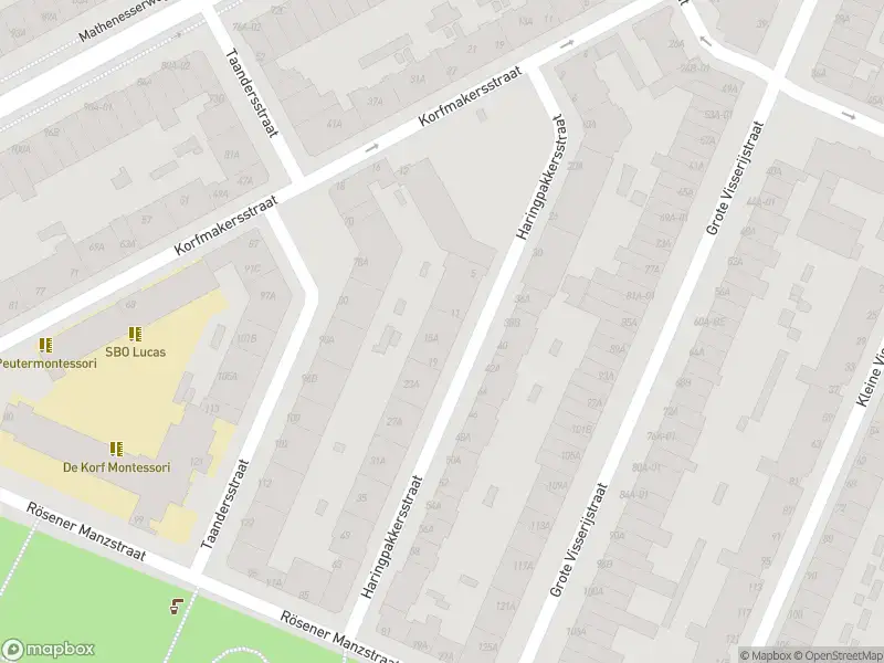 Ambulance met gepaste spoed naar de Haringpakkersstraat in Rotterdam