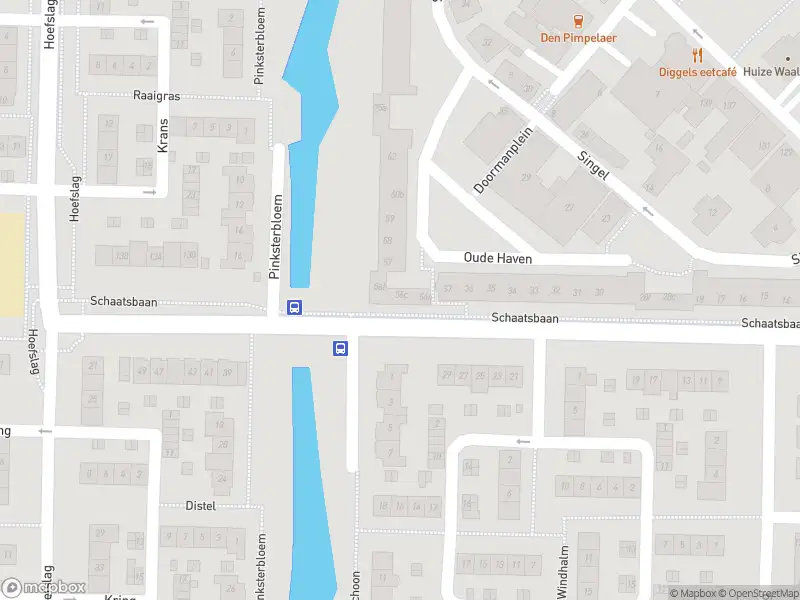 Ambulance met grote spoed naar de Oude Haven in Barendrecht