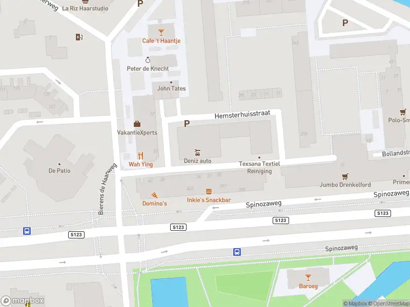 Ambulance met grote spoed naar de Bollandstraat in Rotterdam