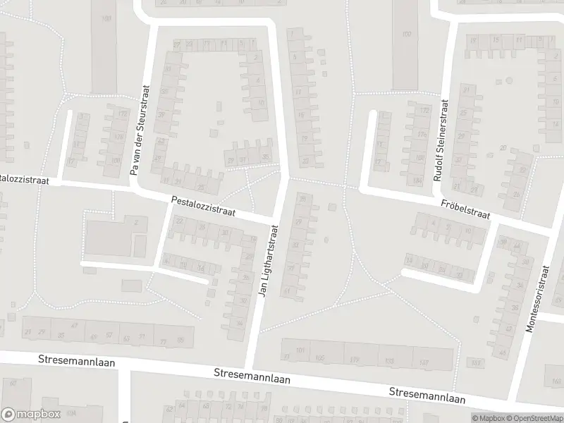 Ambulance met gepaste spoed naar de Rousseaustraat in Haarlem