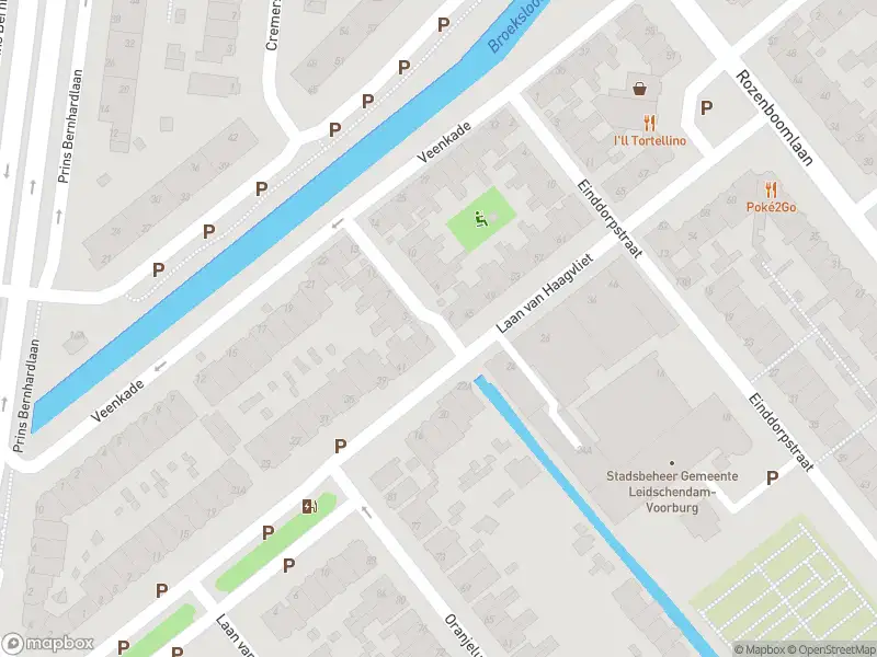 Ambulance met grote spoed naar de Vossenburchstraat in Voorburg