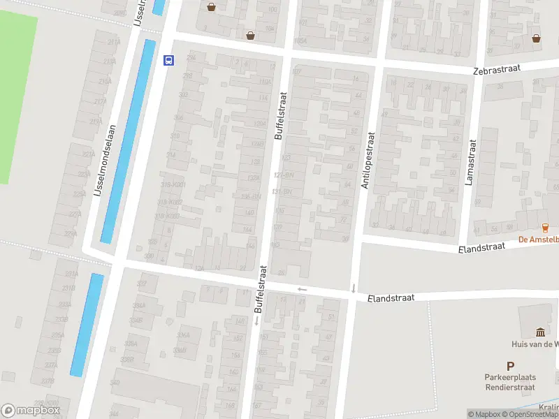 Ambulance met grote spoed naar de Buffelstraat in Rotterdam