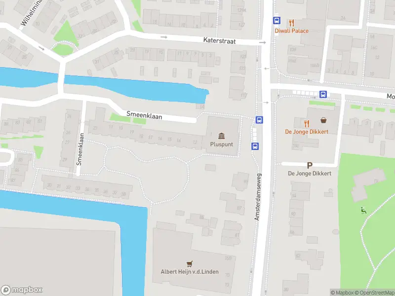 Ambulance met grote spoed naar de Patrimoniumlaan in Amstelveen