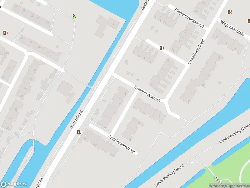 Ambulance met grote spoed naar de Andriessenstraat in Berkel en Rodenrijs