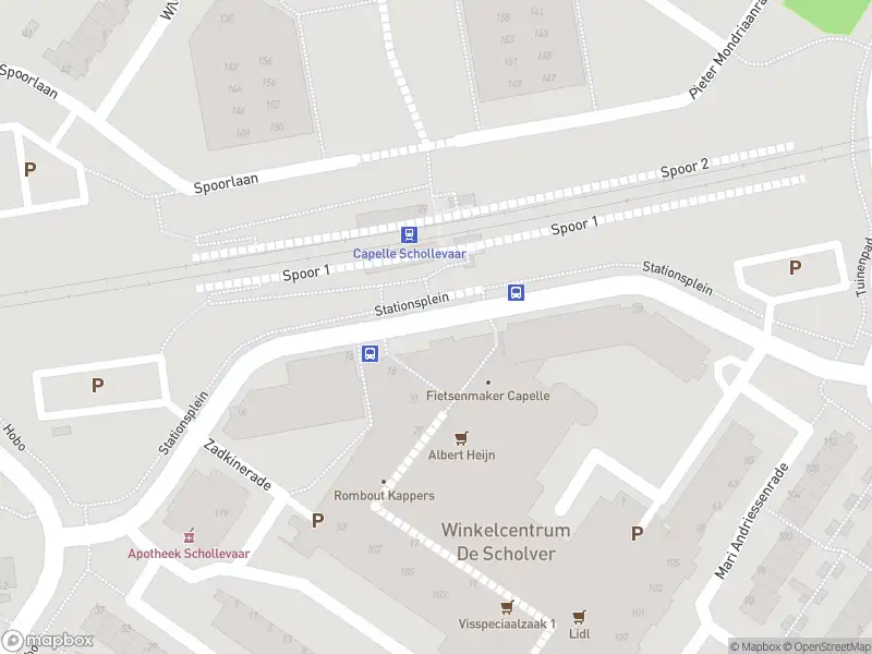 Ambulance met grote spoed naar de Stationsplein in Capelle aan den IJssel