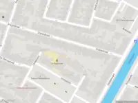 Ambulance met gepaste spoed naar de Waldeck Pyrmontstraat in Haarlem