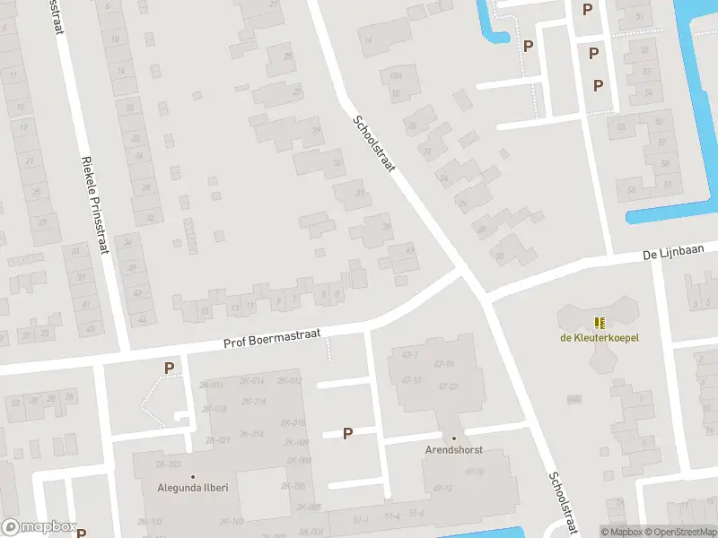 Brandweer met grote spoed naar de Schoolstraat in Bedum