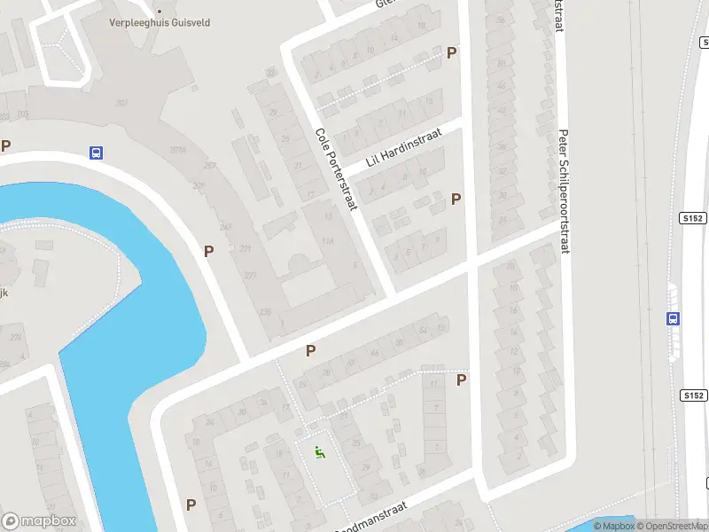 Ambulance met gepaste spoed naar de Cole Porterstraat in Zaandijk