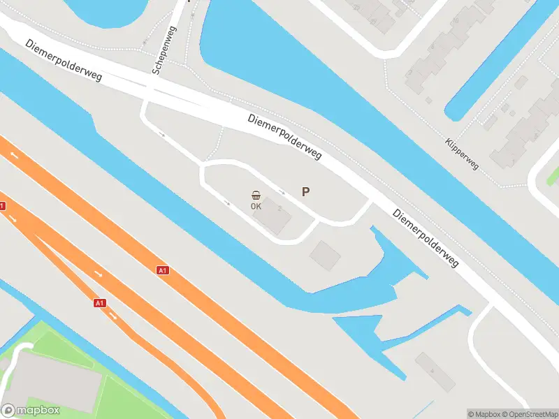 Ambulance met grote spoed naar de Diemerpolderweg in Diemen