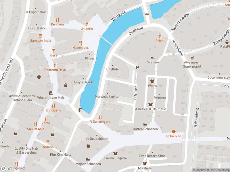 Ambulance met grote spoed naar de Oostkade in Spijkenisse