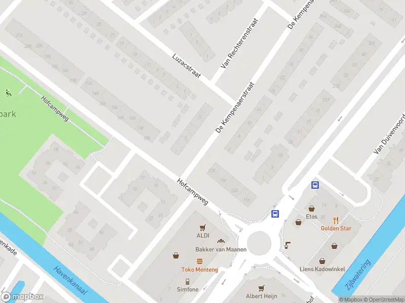 Ambulance met grote spoed naar de De Kempenaerstraat in Wassenaar