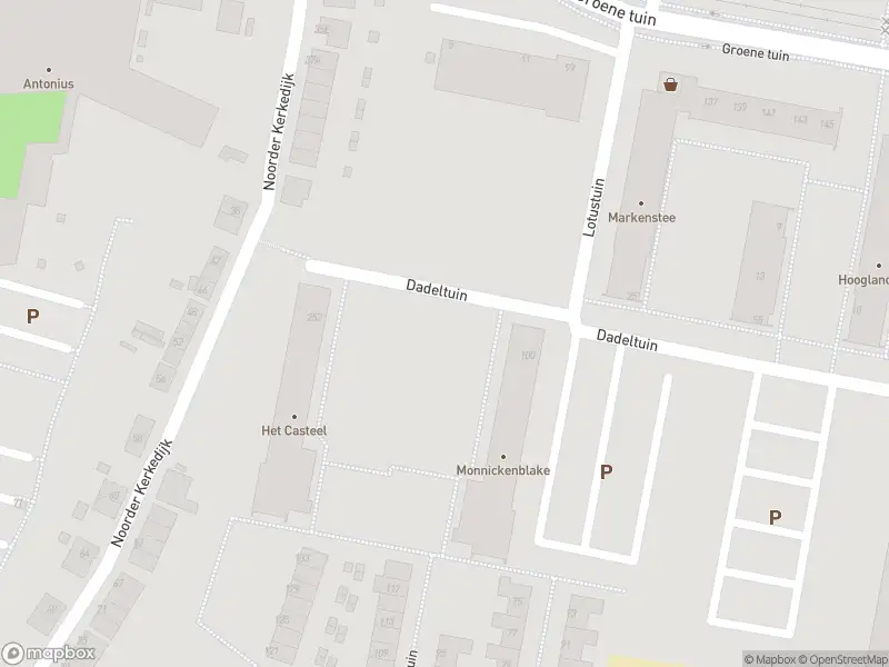 Ambulance met grote spoed naar de Dadeltuin in Rotterdam