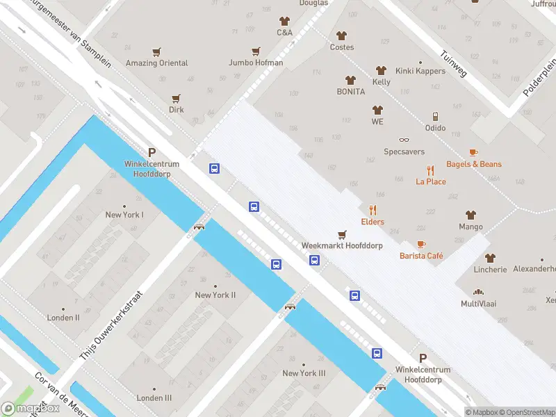 Ambulance naar de Burgemeester van Stamplein in Hoofddorp vanwege ongeval met letsel