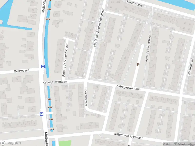 Ambulance met grote spoed naar de Maria van Bourgondiëstraat in Gorinchem
