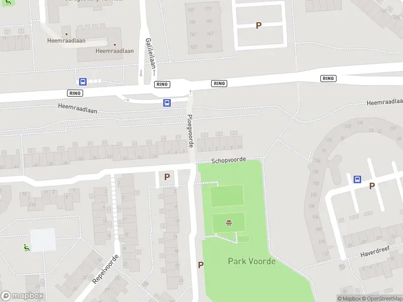 Ambulance met grote spoed naar de Schopvoorde in Spijkenisse