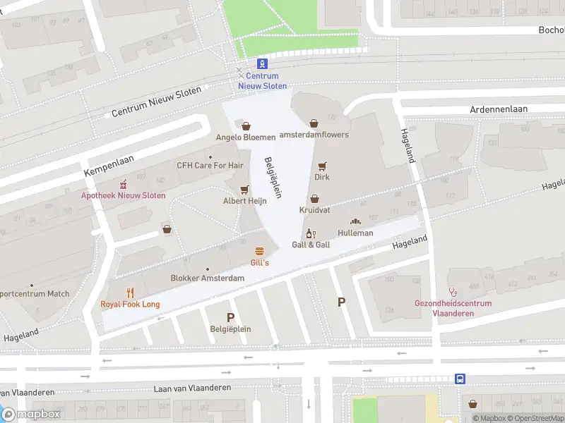 Ambulance met gepaste spoed naar de Belgiëplein in Amsterdam