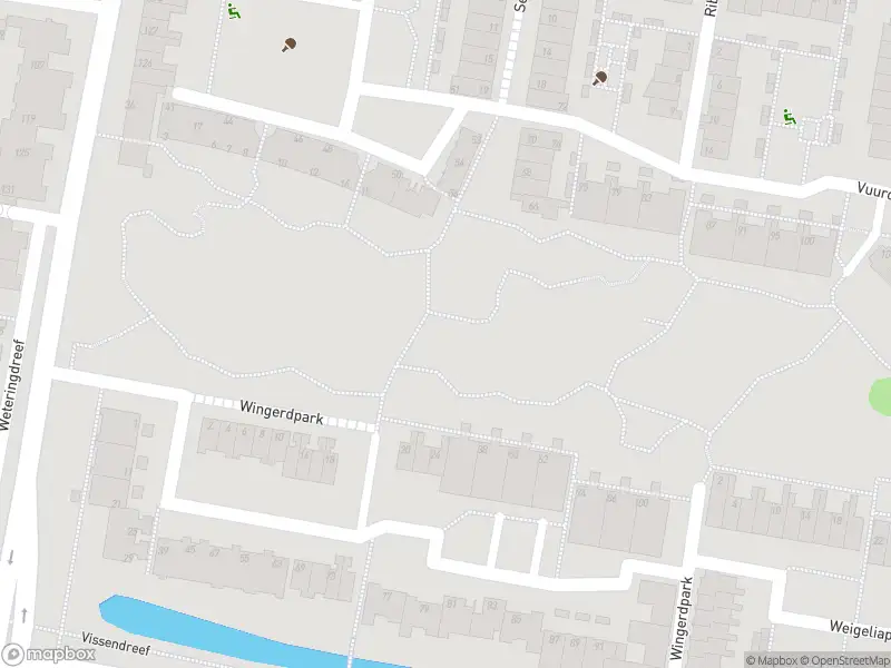 Brandweer met gepaste spoed naar de Holpijpvaart in Zoetermeer vanwege stormschade