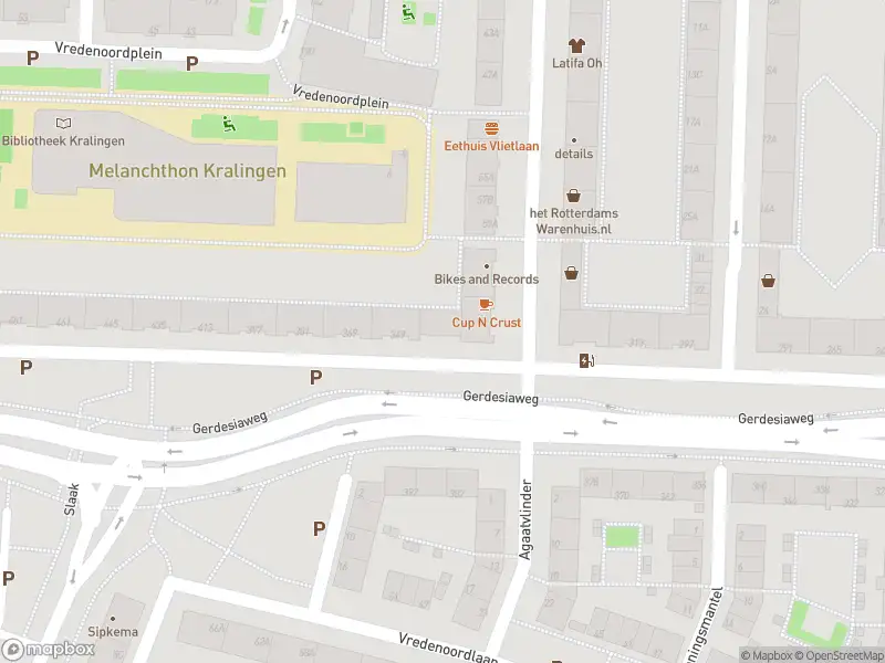 Ambulance met gepaste spoed naar de Gerdesiaweg in Rotterdam