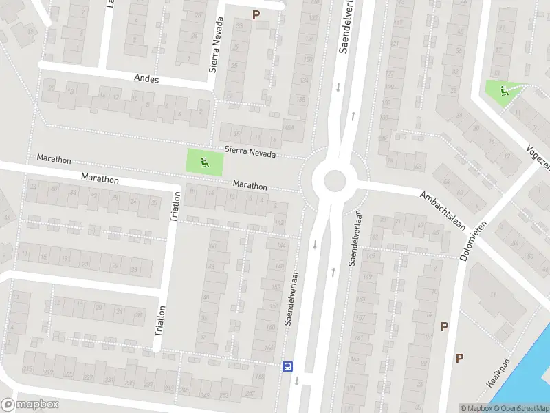 Ambulance met gepaste spoed naar de Marathon in Assendelft