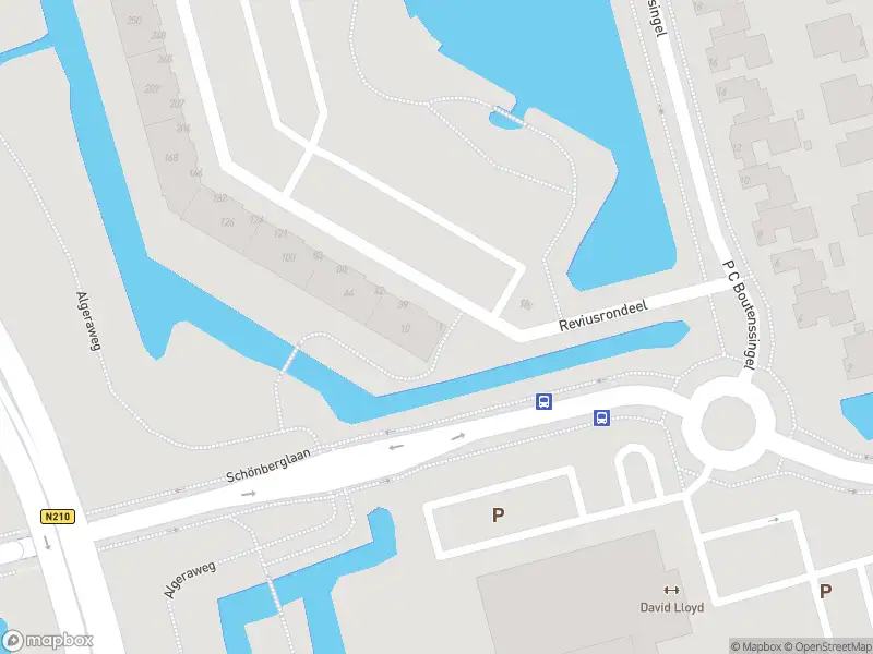 Ambulance met gepaste spoed naar de Reviusrondeel in Capelle aan den IJssel