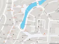 Ambulance met grote spoed naar de Oostkade in Spijkenisse