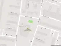 Ambulance met grote spoed naar de Gansfoortstraat in Vlaardingen