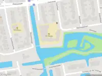 Ambulance met gepaste spoed naar de Nachtegaallaan in Schiedam