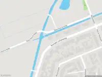 Ambulance met grote spoed naar de Koningin Julianaweg in Maasland