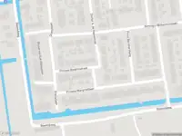 Ambulance met gepaste spoed naar de Prinses Beatrixstraat in Oud-Alblas