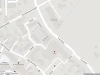 Ambulance met grote spoed naar de De Meeren in Strijen