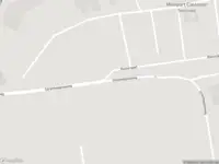 Ambulance, brandweer en politie met gepaste spoed naar de Streefwaalseweg in Pernis Rotterdam