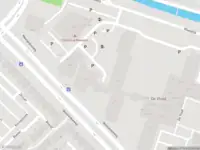 Ambulance met grote spoed naar de De Vloot in Maassluis