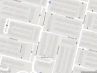 Politie naar de Debussystraat in Almelo vanwege schietincident