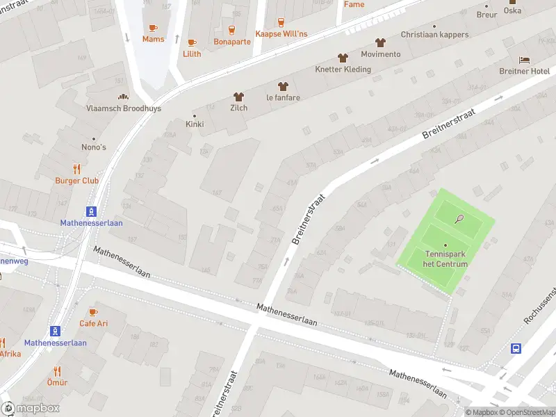 Ambulance met gepaste spoed naar de Breitnerstraat in Rotterdam