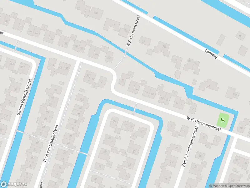 Ambulance met grote spoed naar de W.F. Hermansstraat in Berkel en Rodenrijs