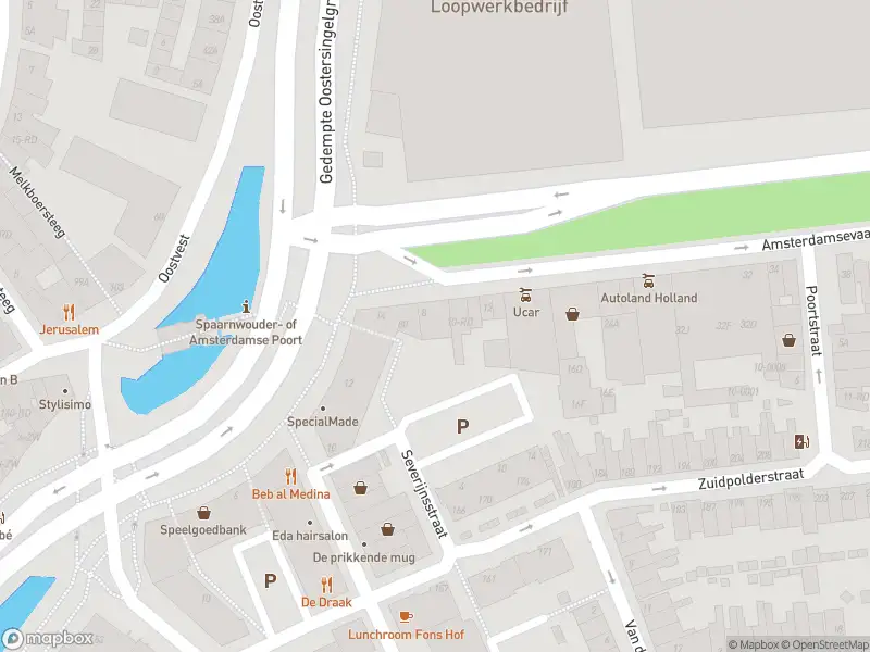 Ambulance met gepaste spoed naar de Amsterdamsevaart in Haarlem